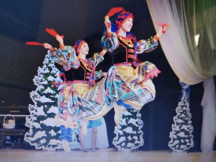 photo_5213118058938358126_y