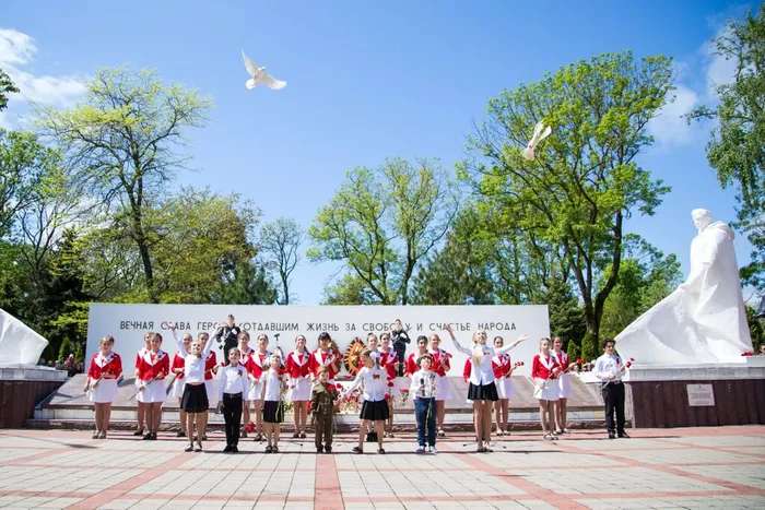 6ace590b-babb-4879-8de3-632643e8b5c1